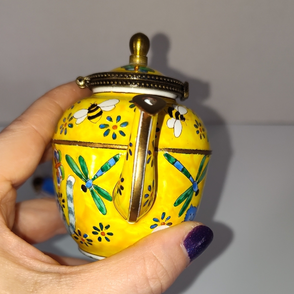 Kelvin Chen Enamel Teapot Trinket Boxes Hand Painted On Copper Two Cats - Picture 11 of 14